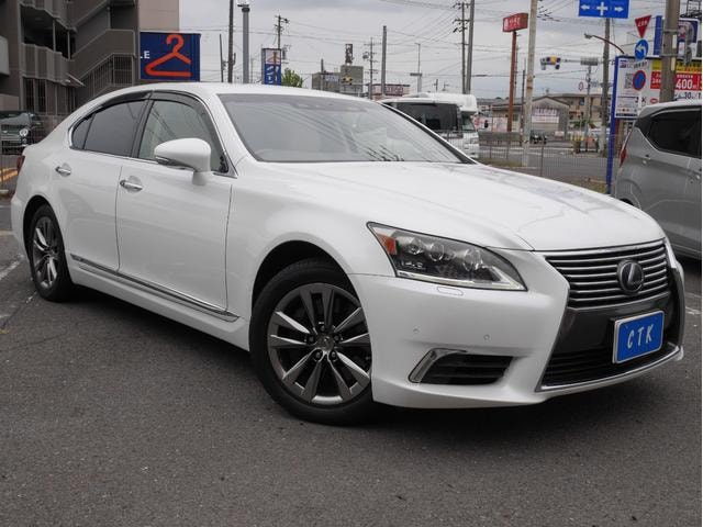 Lexus LS 2012 — фото автомобиля 1