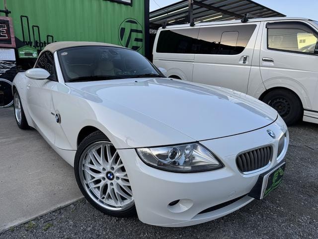 Bmw Z4 2004 — фото автомобиля 1