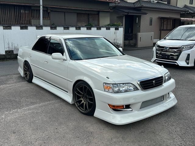 Toyota CRESTA 2000 — фото автомобиля 1