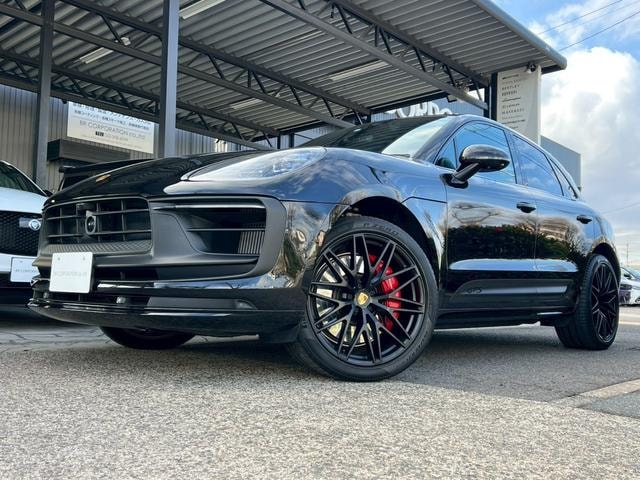 Porsche MACAN 2022 — фото автомобиля