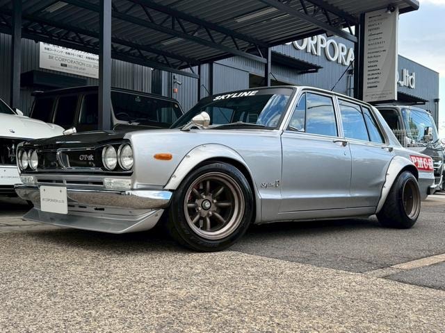 Nissan SKYLINE 1972 — фото автомобиля