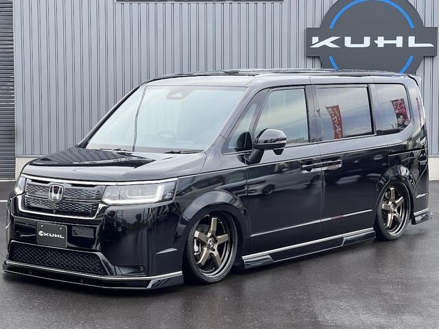 Honda STEPWAGON 2023 — фото автомобиля 1