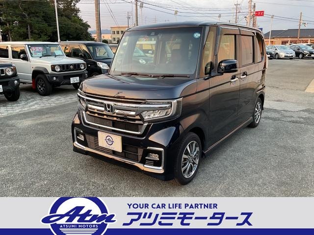 Honda N-BOX CUSTOM 2022 — фото автомобиля 1