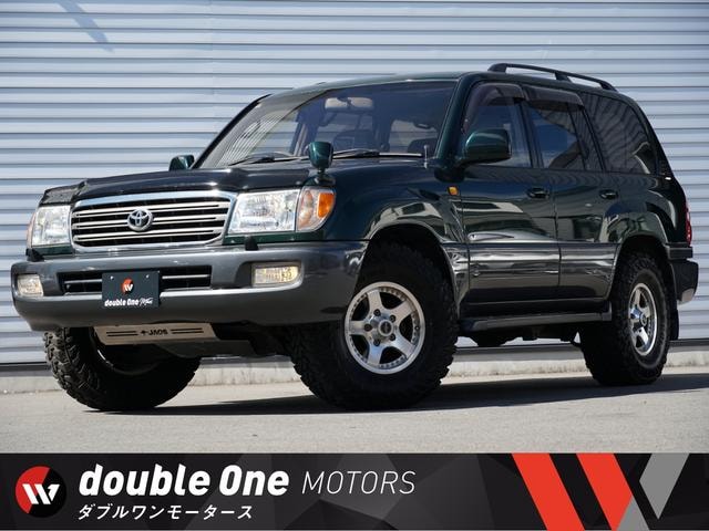 Toyota LAND CRUISER 100 2003 — фото автомобиля