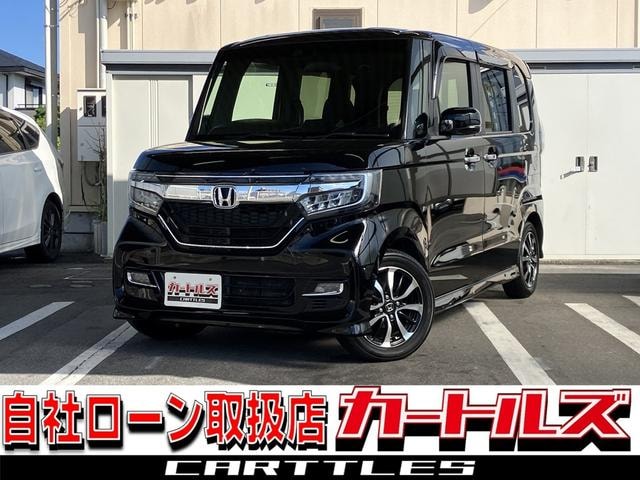 Honda N-BOX CUSTOM 2017 — фото автомобиля 1