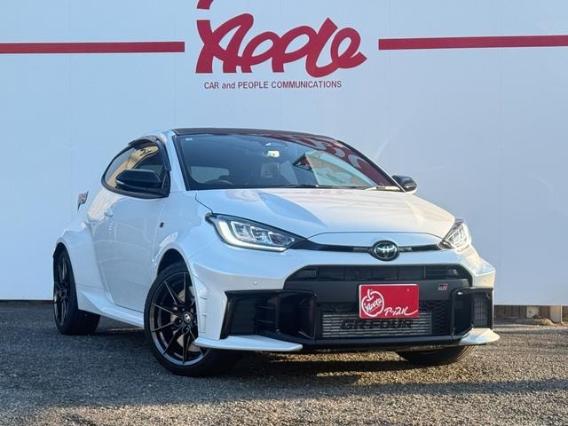 Toyota GR YARIS 2025 — фото автомобиля