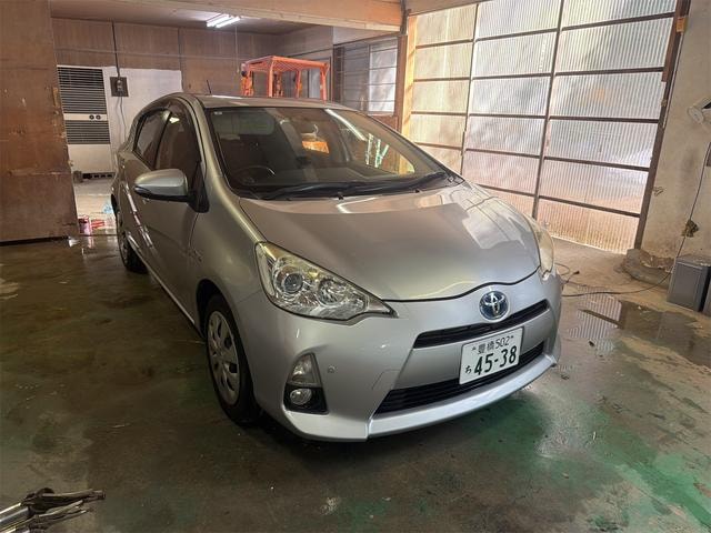 Toyota AQUA 2014 — фото автомобиля