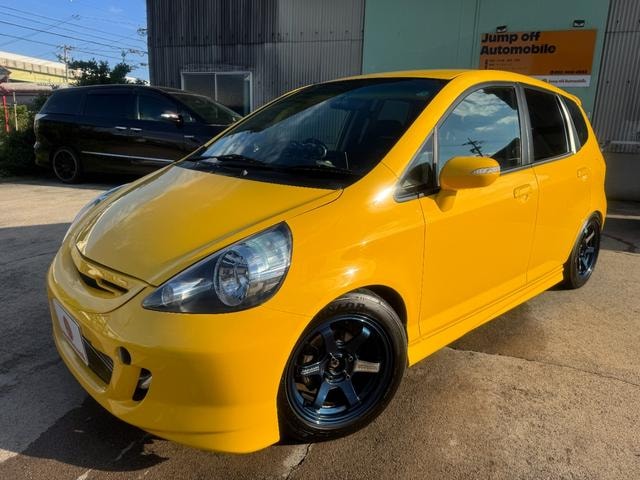 Honda FIT 2004 — фото автомобиля