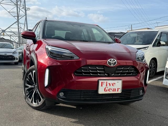 Toyota YARIS CROSS 2024 — фото автомобиля