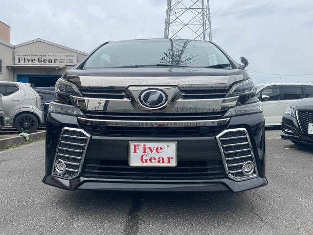 Toyota VELLFIRE 2017 — фото автомобиля 1