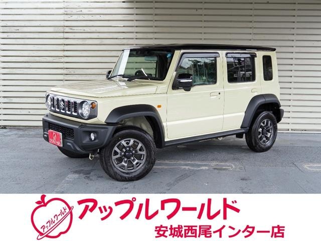 Suzuki JIMNY NOMADE 2026 — фото автомобиля