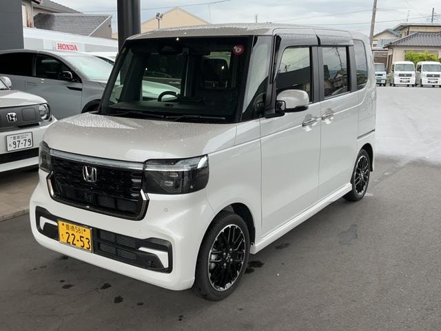 Honda N-BOX CUSTOM 2023 — фото автомобиля 1