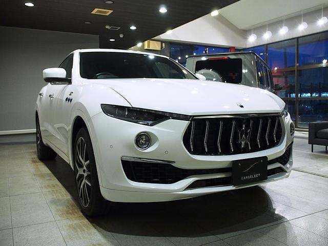 Maserati LEVANTE 2022 — фото автомобиля 1