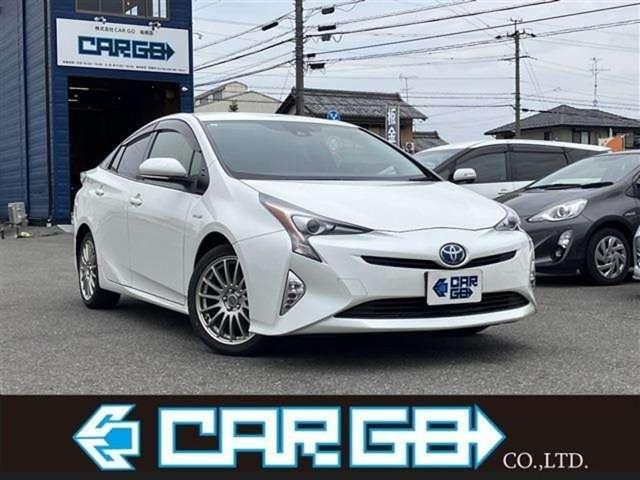 Toyota PRIUS 2016 — фото автомобиля 1