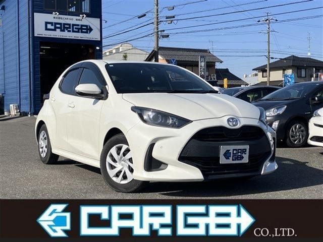 Toyota YARIS 2020 — фото автомобиля