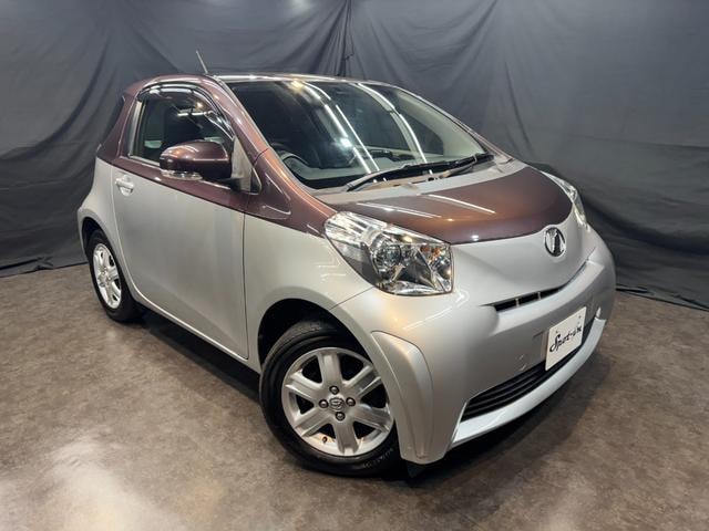 Toyota IQ 2015 — фото автомобиля