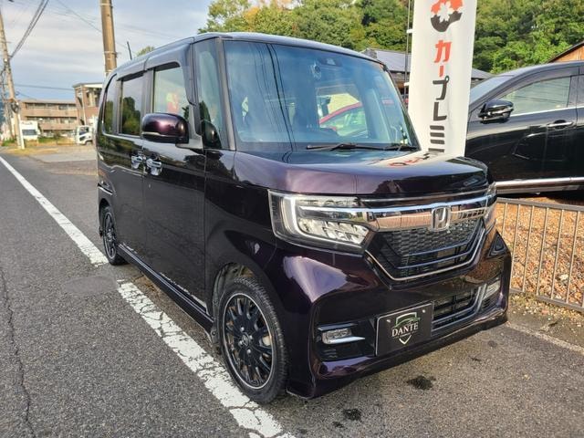 Honda N-BOX CUSTOM 2018 — фото автомобиля