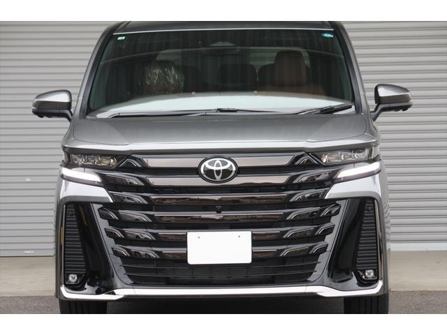 Toyota VELLFIRE 2026 — фото автомобиля