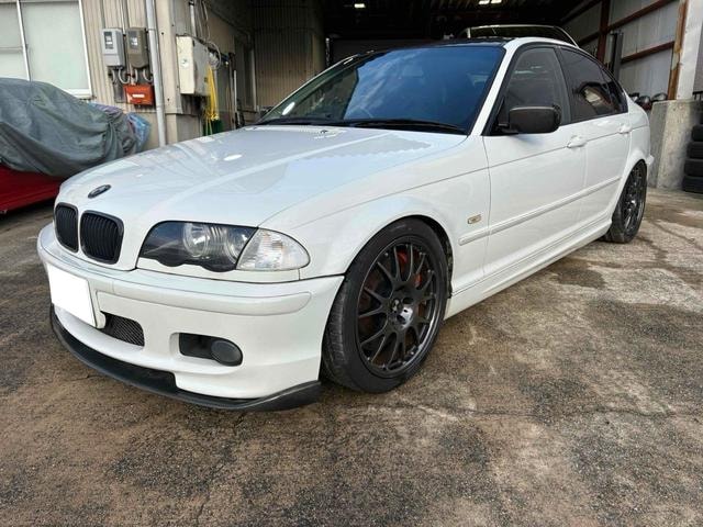 Bmw M3 2000 — фото автомобиля