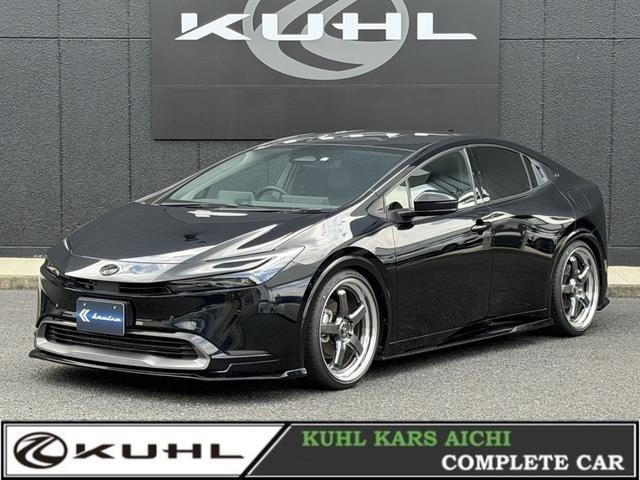 Toyota PRIUS 2023 — фото автомобиля