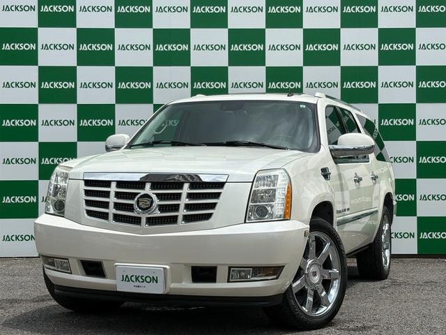 Cadillac ESCALADE  — фото автомобиля 1