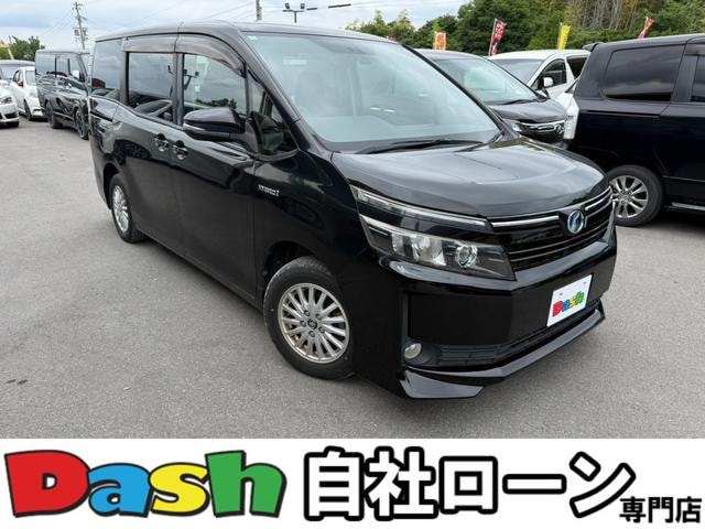 Toyota VOXY 2014 — фото автомобиля 1