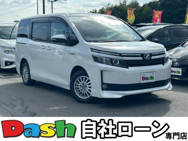 Toyota VOXY 2014 — фото автомобиля 1