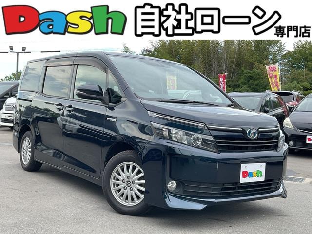 Toyota VOXY 2014 — фото автомобиля 1