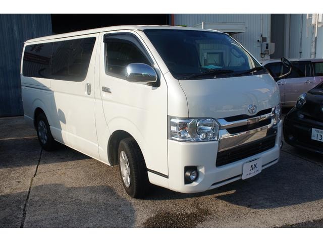 Toyota HIACE VAN 2018 — фото автомобиля 1