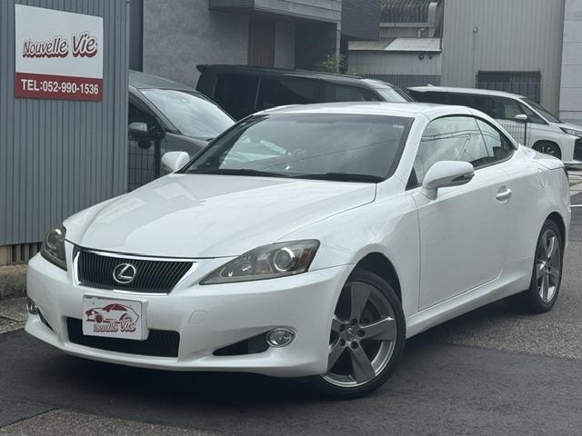 Lexus IS 2010 — фото автомобиля 1