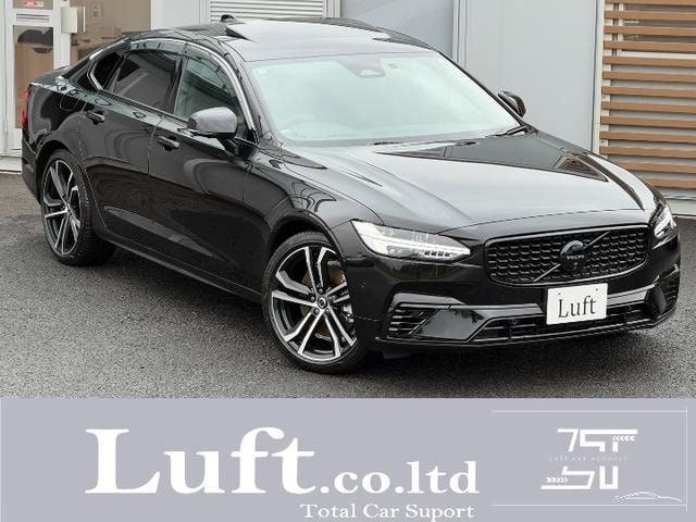 Volvo S90 2023 — фото автомобиля