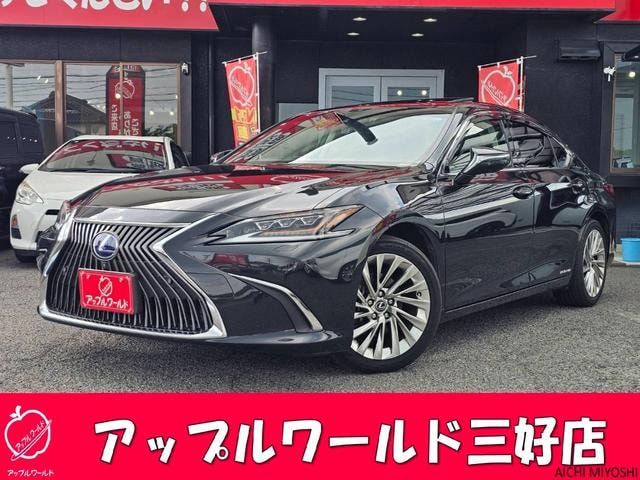 Lexus ES 2019 — фото автомобиля 1
