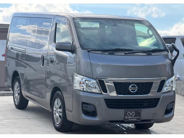 Nissan NV350CARAVAN VAN 2014 — фото автомобиля