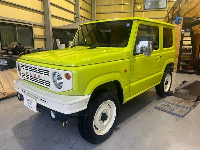 Suzuki JIMNY 2023 — фото автомобиля