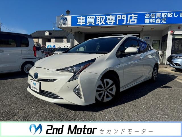 Toyota PRIUS 2018 — фото автомобиля 1