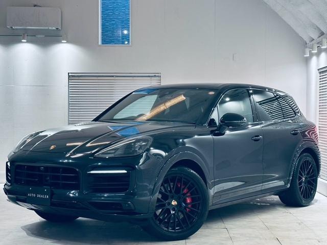 Porsche CAYENNE 2022 — фото автомобиля