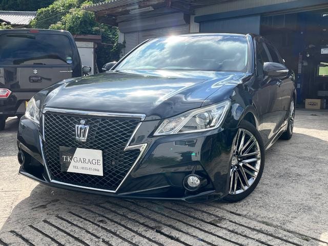 Toyota CROWN 2013 — фото автомобиля 1