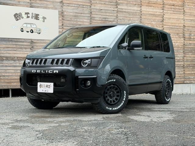 Mitsubishi DELICA D:5 2013 — фото автомобиля 1