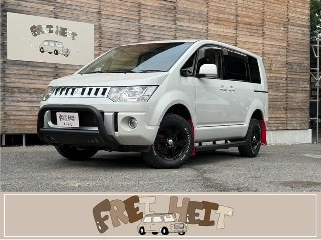 Mitsubishi DELICA D:5 2015 — фото автомобиля 1