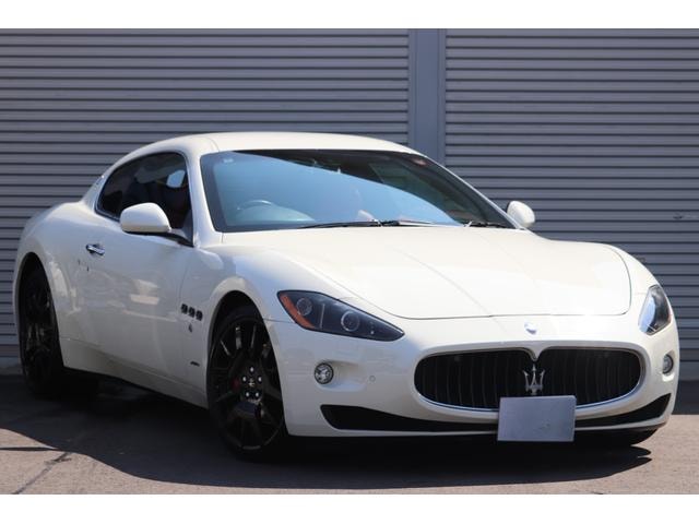 Maserati GRAN TURISMO 2012 — фото автомобиля