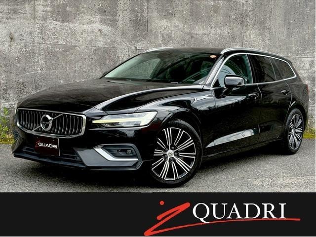 Volvo V60 2019 — фото автомобиля 1