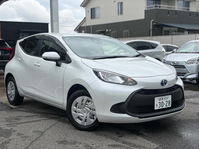 Toyota AQUA 2022 — фото автомобиля 1