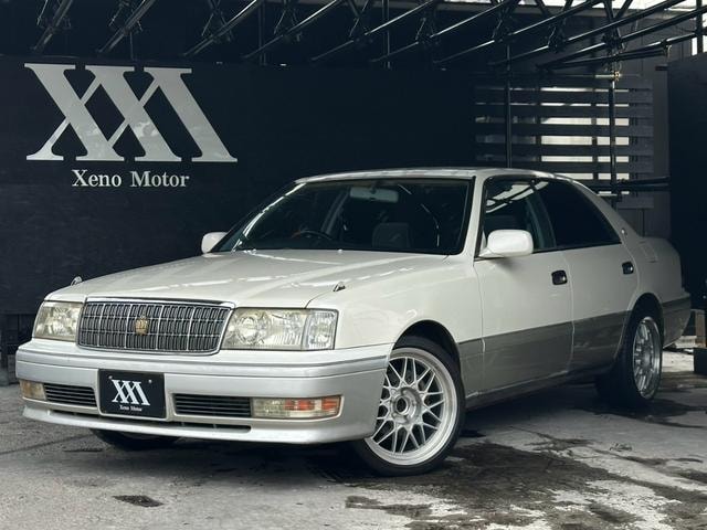 Toyota CROWN 1999 — фото автомобиля 1
