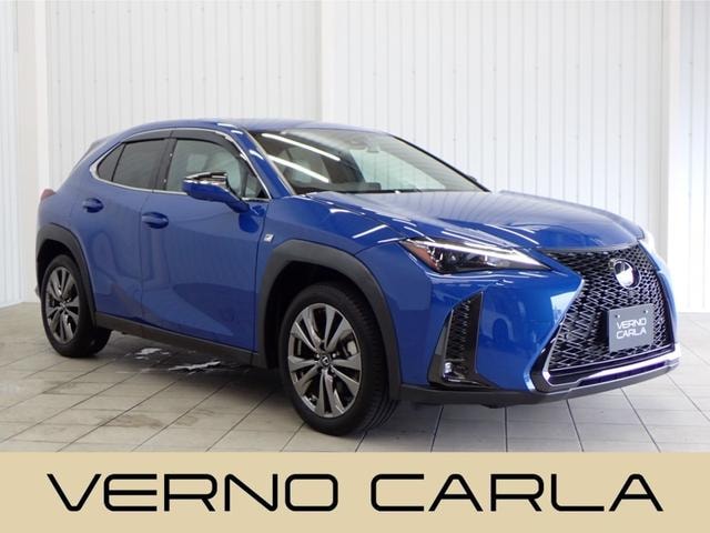 Lexus UX 2023 — фото автомобиля