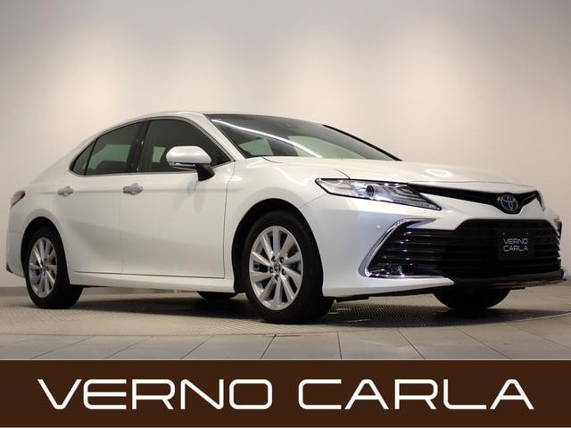 Toyota CAMRY 2023 — фото автомобиля