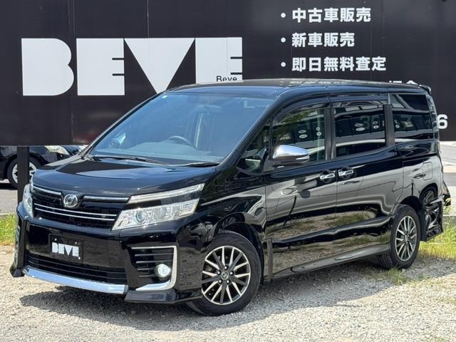 Toyota VOXY 2015 — фото автомобиля 1