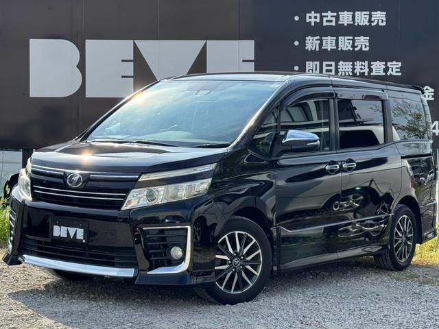 Toyota VOXY 2016 — фото автомобиля 1