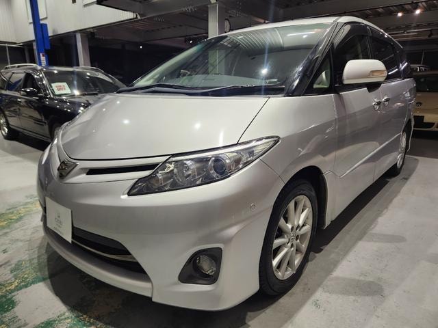 Toyota ESTIMA 2011 — фото автомобиля