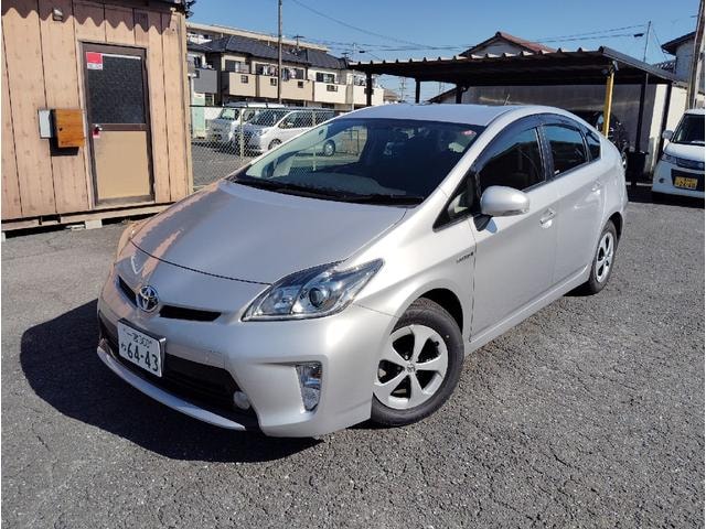Toyota PRIUS 2012 — фото автомобиля