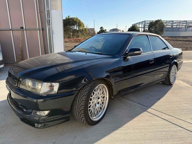 Toyota CHASER 1998 — фото автомобиля 1